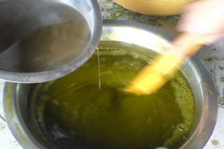 草木灰制作葉面肥 草木灰制作葉面肥