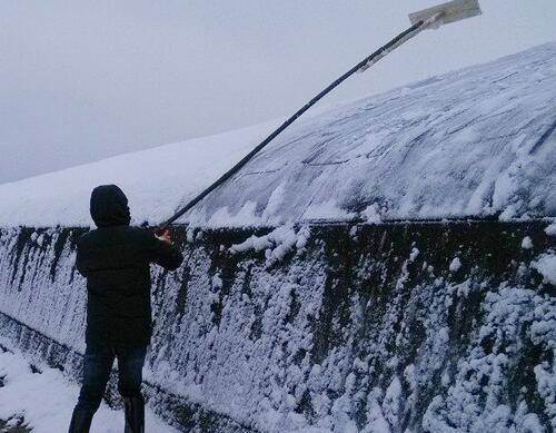 大棚清掃積雪 大棚清掃積雪